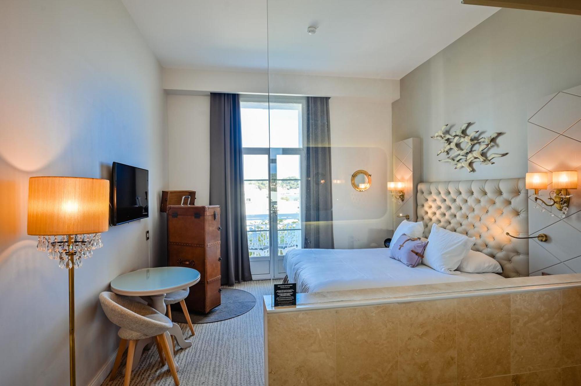 Grand Des Sablettes Plage, Curio Collection By Hilton La Seyne-sur-Mer