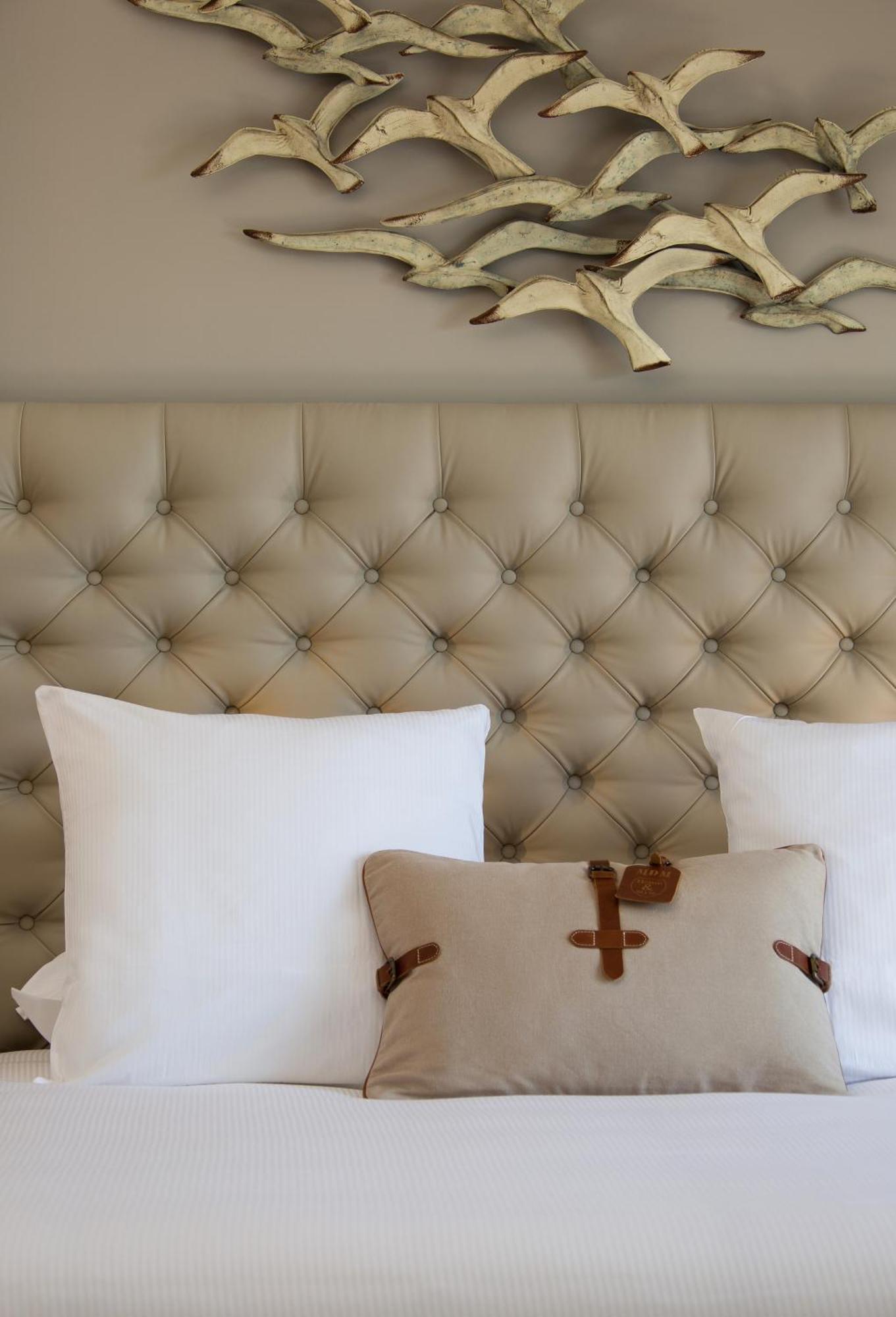 Hotel Grand Des Sablettes Plage, Curio Collection By Hilton