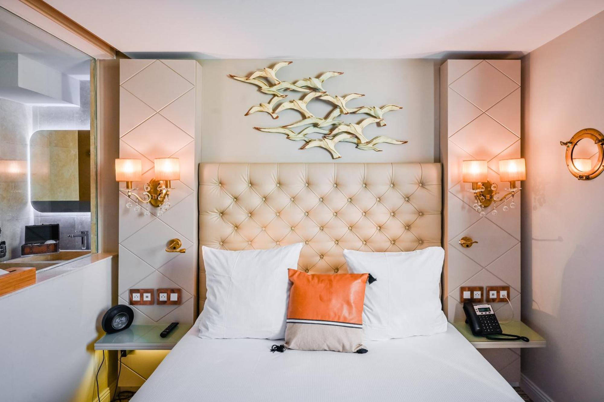 Grand Des Sablettes Plage, Curio Collection By Hilton 4*