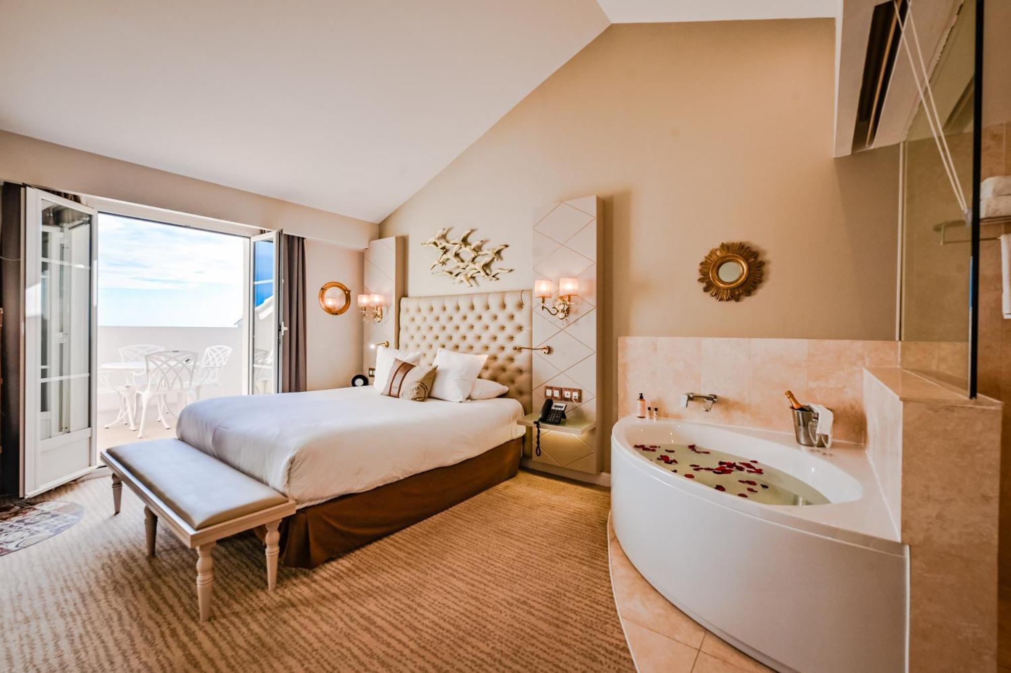 Grand Des Sablettes Plage, Curio Collection By Hilton La Seyne-sur-Mer