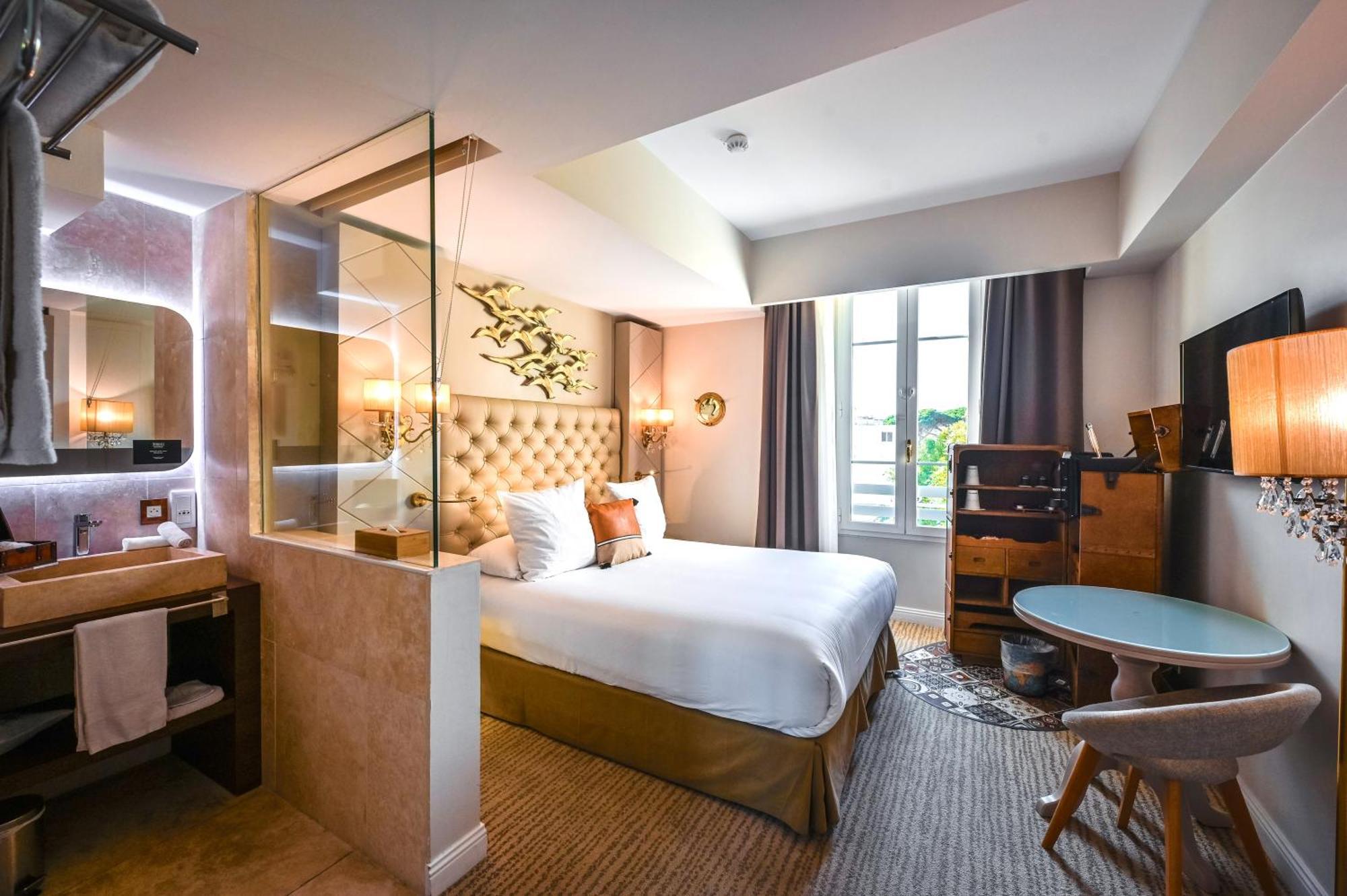 Grand Des Sablettes Plage, Curio Collection By Hilton 4*