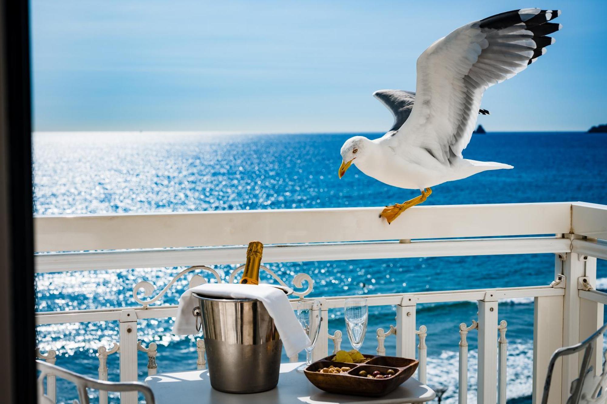 Hotel Grand Des Sablettes Plage, Curio Collection By Hilton La Seyne-sur-Mer
